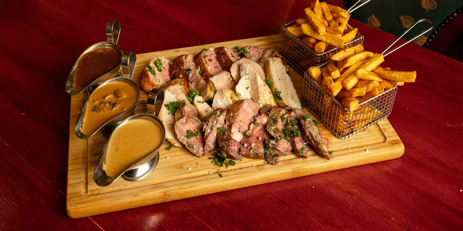 Mix grill se 4 druhy masa a hranolky pro 2 osoby