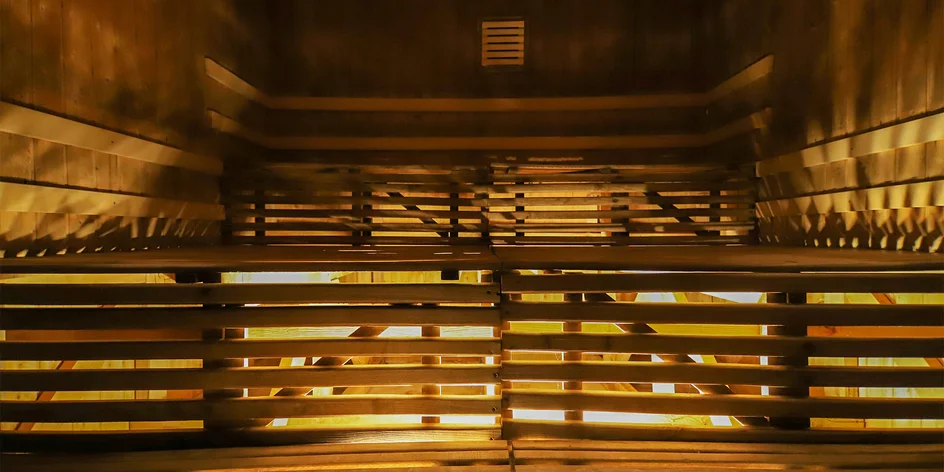 Finská sauna: neomezený vstup pro 2–4 osoby, pizza a pivo