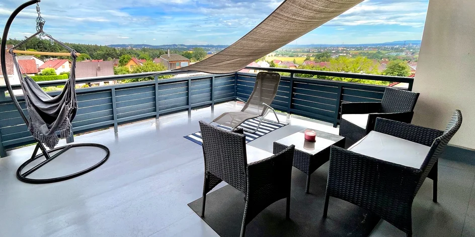 Moderní ubytování s terasou blízko zámku Hluboká