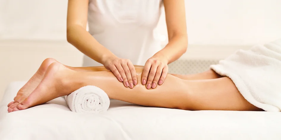 Relaxační a sportovní masáž na 20 až 60 minut