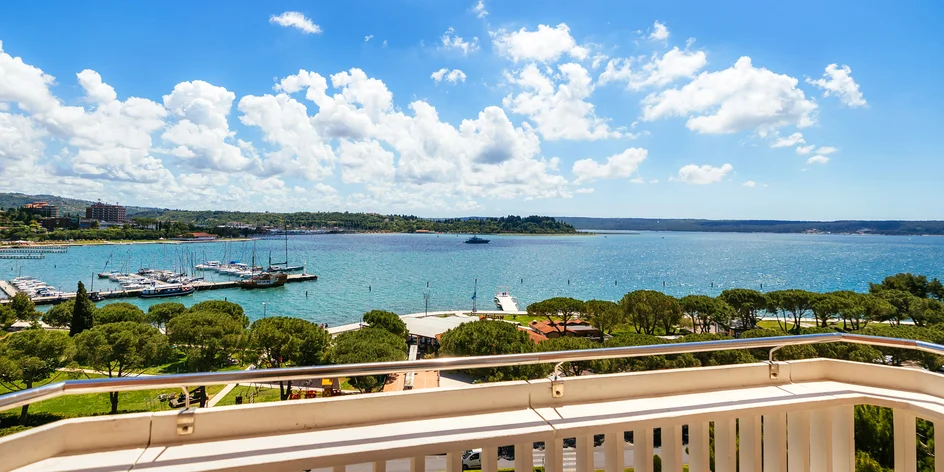 Portorož: 4* hotel se snídaní nebo polopenzí, bazény
