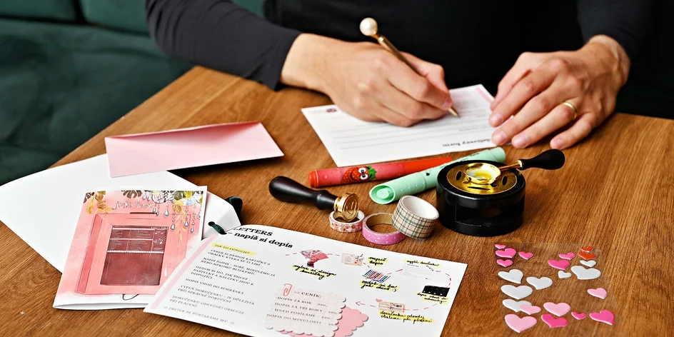 Napište si dopis: odeslání hned i za 1–3 roky, v ceně nápoj