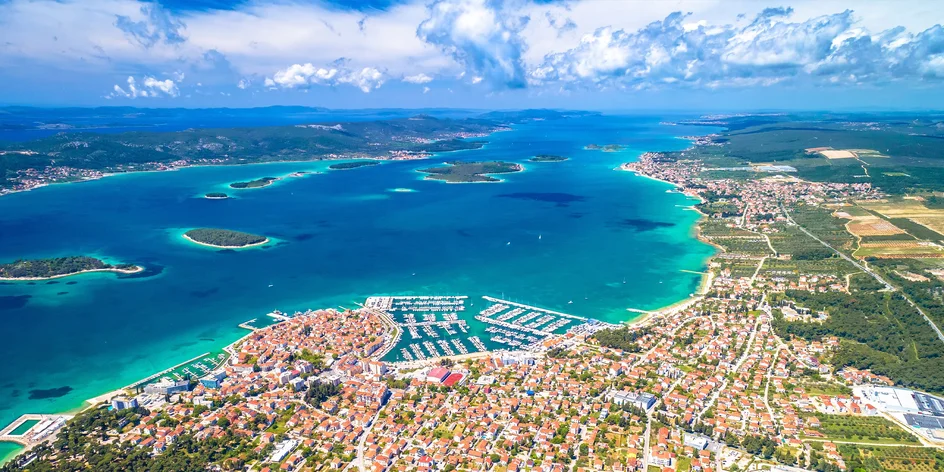 Biograd na Moru: 4* hotel se snídaní, dítě do 5,9 let zdarma