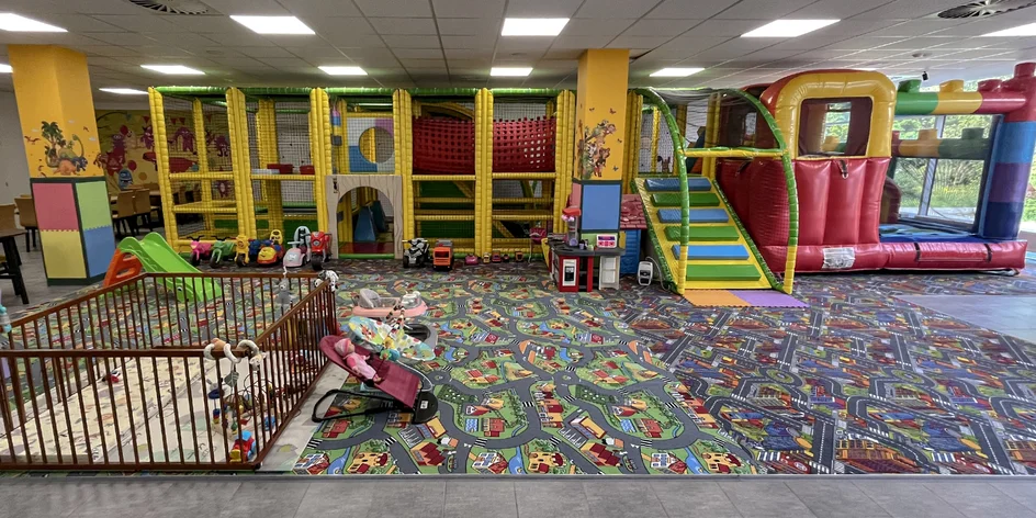 Neomezený vstup do dětské herny: pro 1 nebo 2 děti