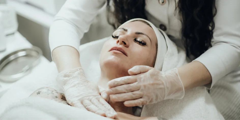 Anti-age ošetření, peeling či hloubkové čištění
