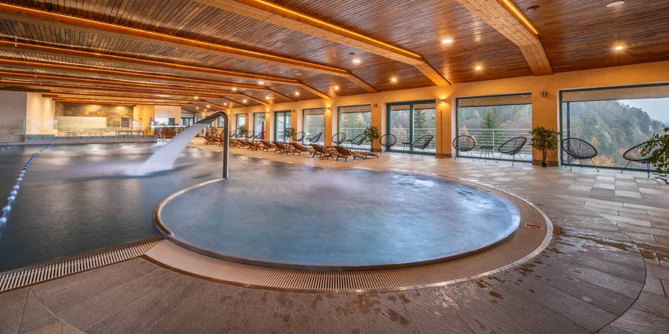 Vršatské Podhradí: 4* hotel se stravou a wellness