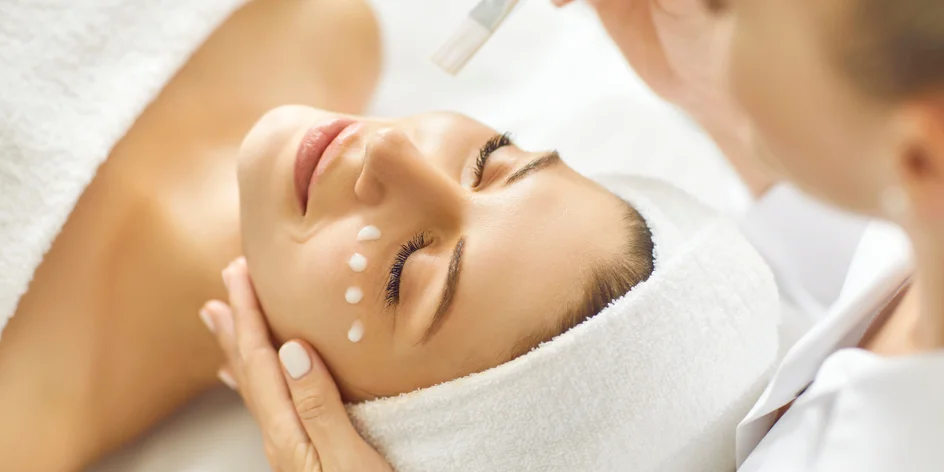 Kosmetická ošetření: zářivá pleť i anti-age péče