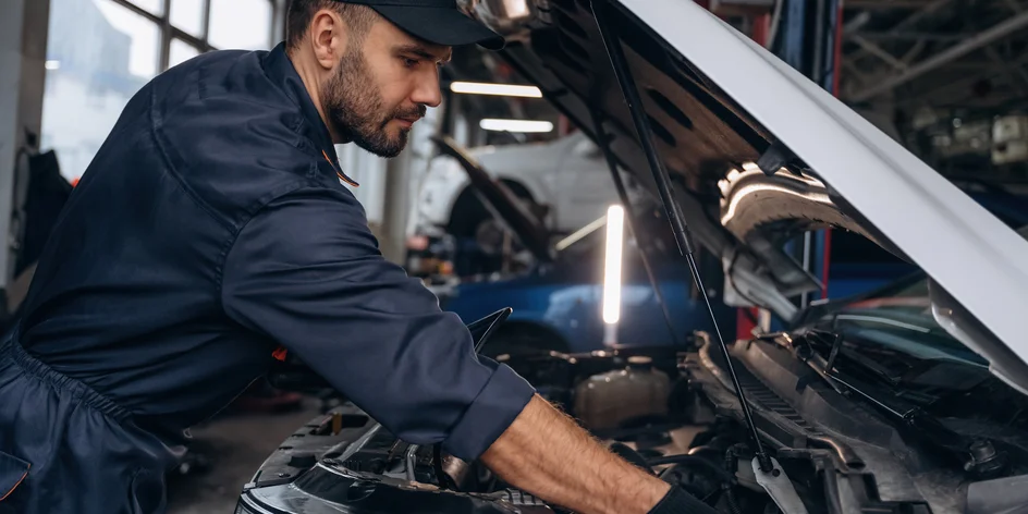 Čištění zaneseného motoru za pomoci vodíku