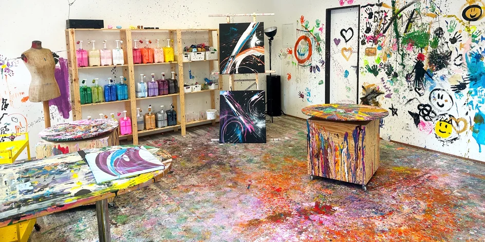 Kreativní tvoření na plátno akrylovými barvami