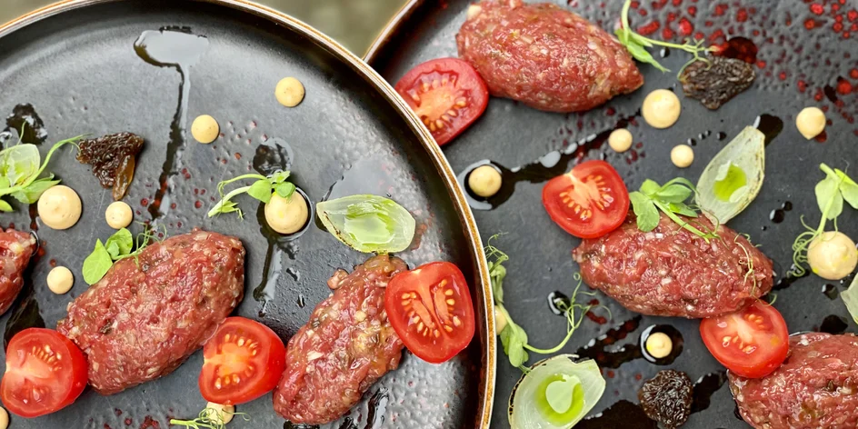 Voucher do steakhousu na 250 PLN a relax ve vířivce