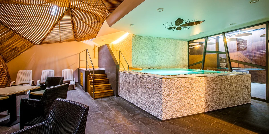 Pobyt na Šíravě: polopenze, wellness a saunový svět