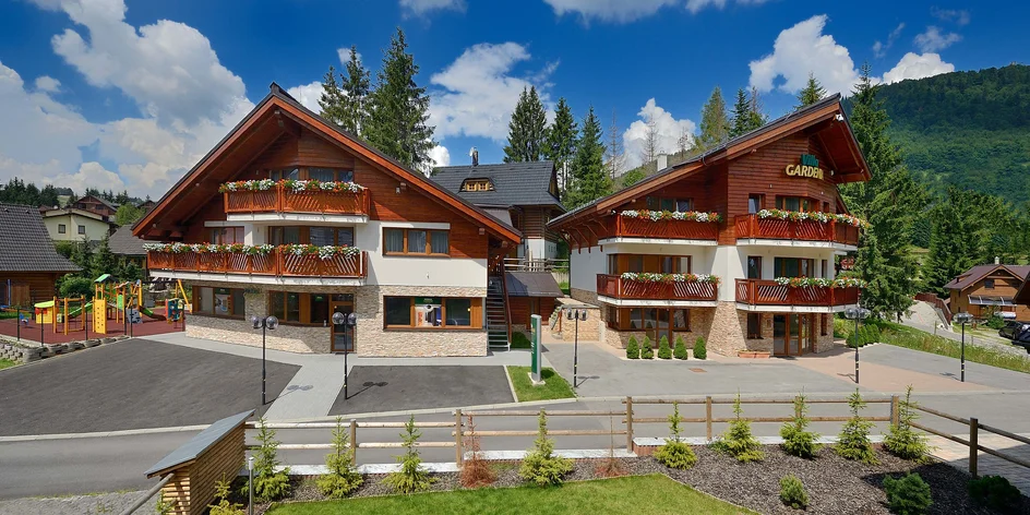 NAJ dovolenka na Donovaloch pre páry aj rodinky: vila s modernými apartmánmi i wellness