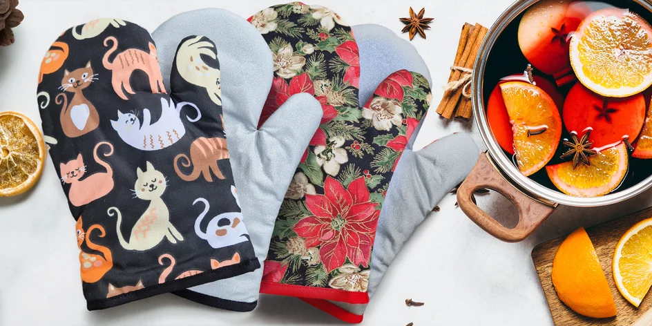 Textilní chňapky s teflonem: kočky, puntíky i vánoční