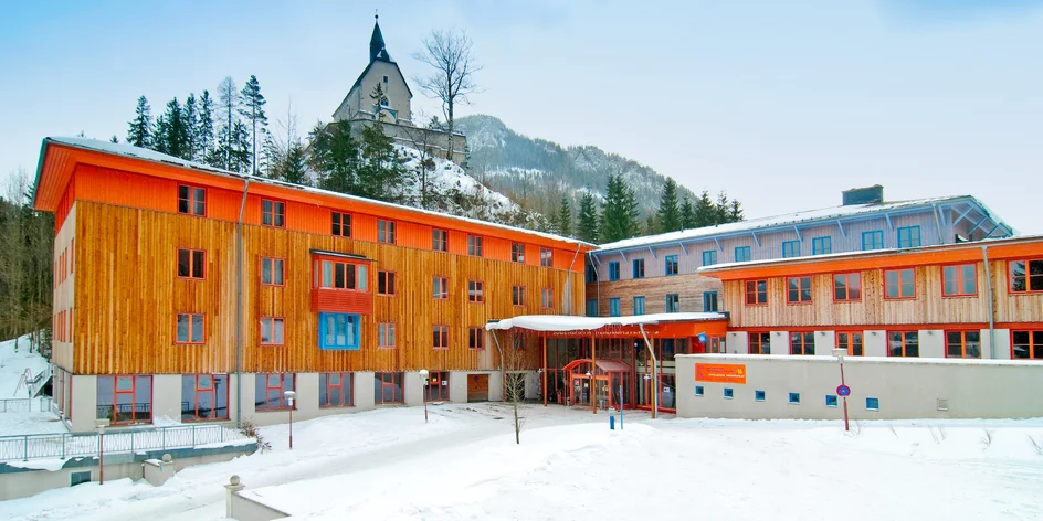 Rakousko: 3* rodinný hotel, snídaně i polopenze, wellness