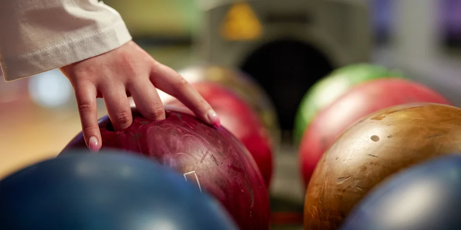 Bowling a žebra nebo koleno až pro 6 osob
