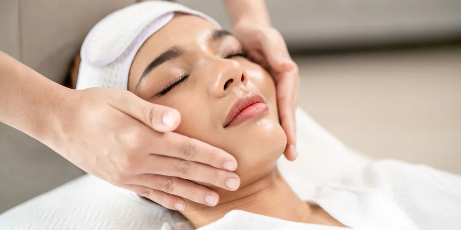 Kosmetické ošetření: čištění, regenerace i peeling
