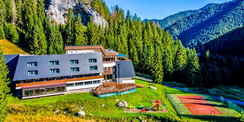 Pobyt v Nízkých Tatrách: polopenze, wellness i bazén