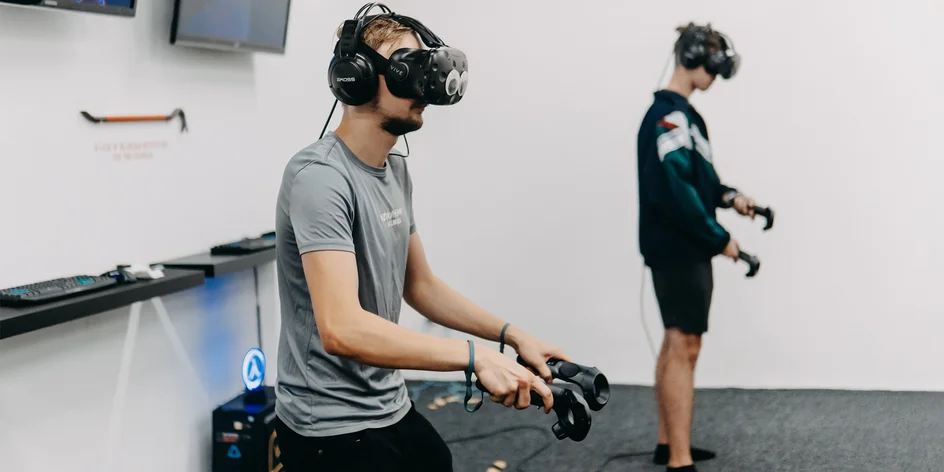 Virtuální realita i závodní simulátor až pro 4 hráče