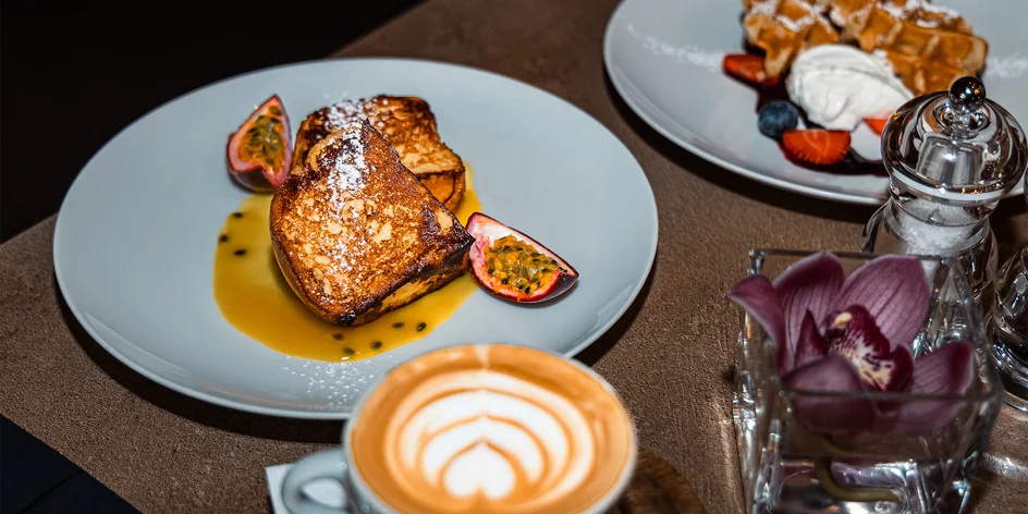 Brunch v Siddharta Café pro dva: bufet i á la carte