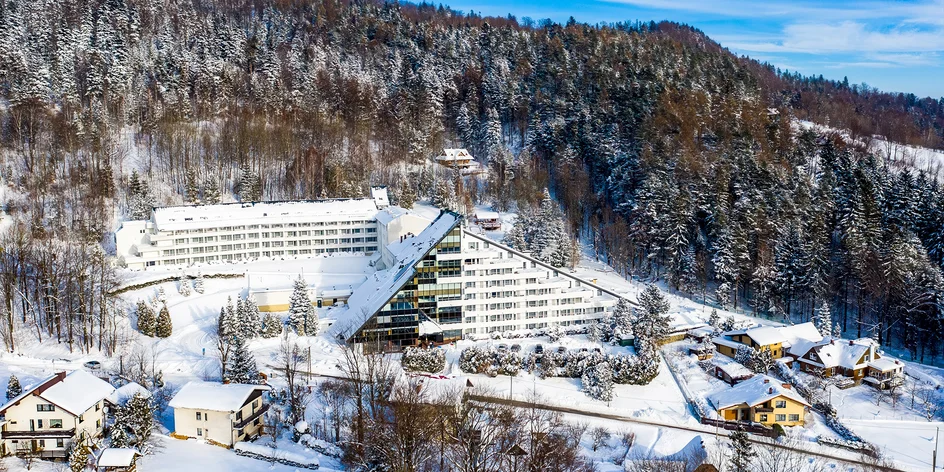 Horský hotel s římskými lázněmi a atrakcemi pro děti
