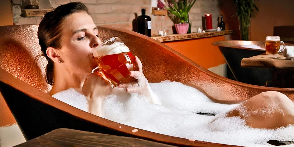 Masové hody i pivní lázně v Rožnovském pivovaru pro 2–4 os.