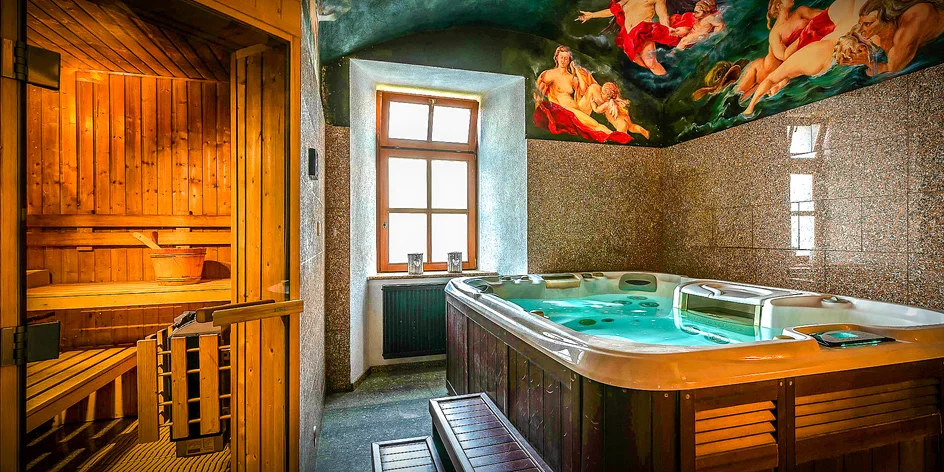 Pobyt na zámku s výborným jídlem a privátním wellness