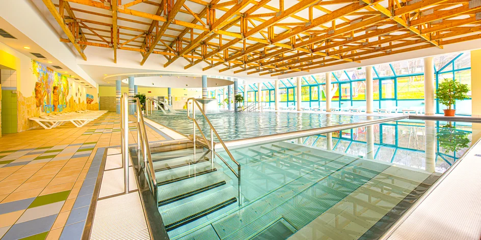 Relax v Bardejovských lázních se stravou, procedurami i wellness