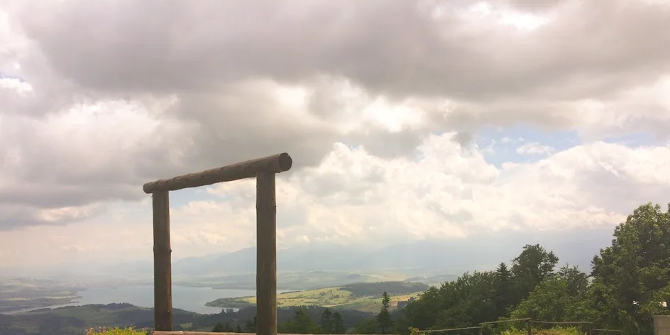 Liptovský starý hrad s kúpaním v termálnom prameni – ideálne „combo“ pre každú rodinu