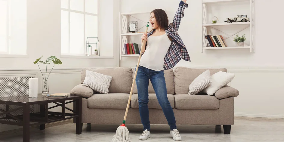 Mop a prachovku do ruky, je tu vianočné upratovanie! Ako naň?