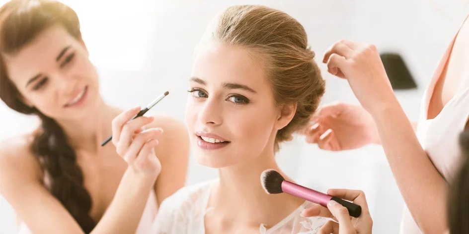 Návod ako byť tou najkrajšou nevestou: líčenie, účesy, manikúra a omnoho viac