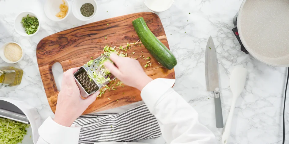 Prerastá vám cuketa cez hlavu? Vyskúšajte 6 chutných receptov z cukety!