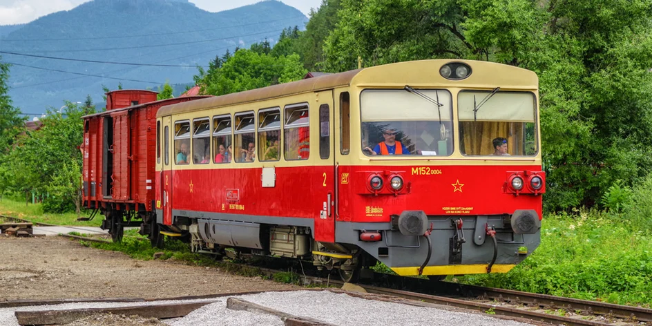 Tip na výlet na Liptove: Historickým vláčikom Korýtko k obľúbenej trase Cyklokorytnička
