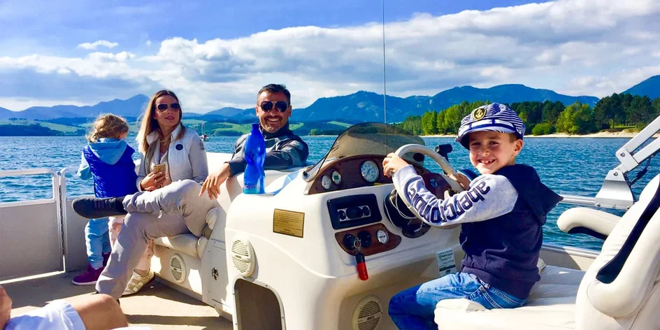 Romantika, rodinný výlet aj dobrodružstvo pre mladých - vyhliadkové plavby majú všetko. Ktoré z nich určite nevynechať?