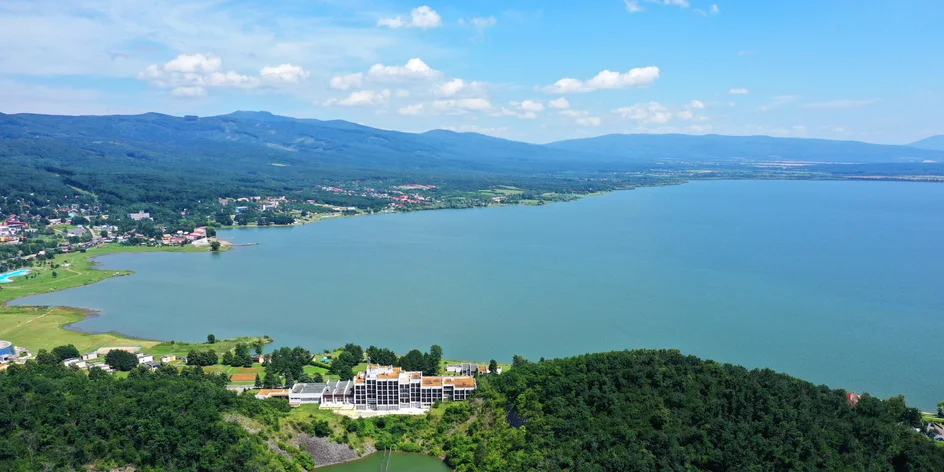 Ukáž sa, Slovensko! Turistika, vodné športy aj adrenalín na Zemplínskej šírave, Morskom oku a Zipline Beňatina