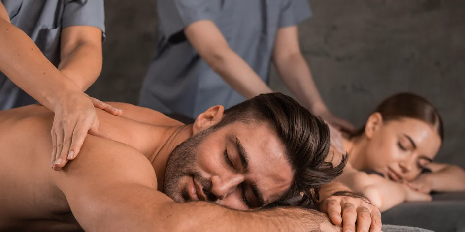 Masáže sú efektívnou pomocou v boji proti stresu i bolesti chrbta. Na ktorú z nich kedy zájsť?