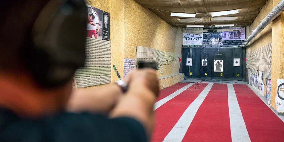Adrenalínový vstup do strelnice so širokou škálou ručných zbraní