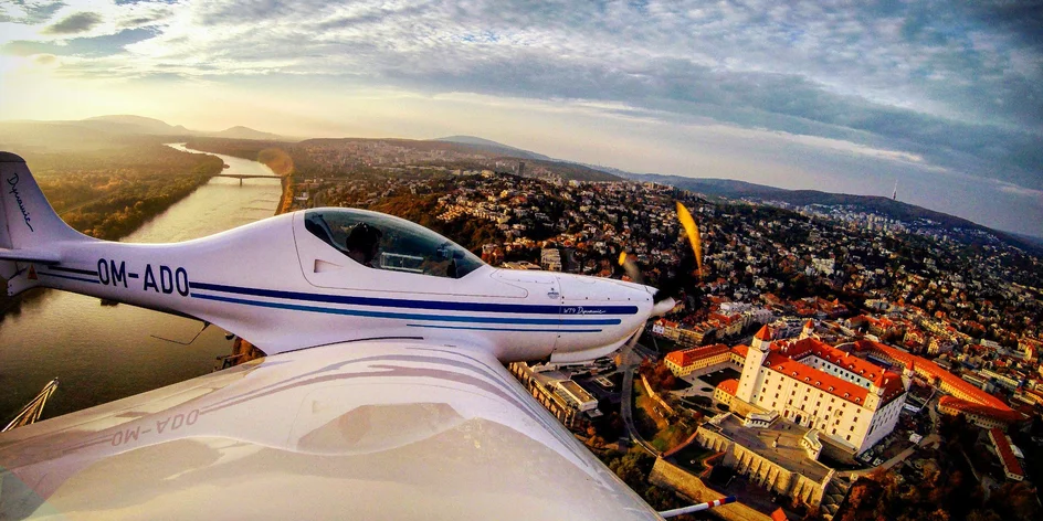 Ponad Dunaj či Karpaty: Zážitkový let s možnosťou pilotovania