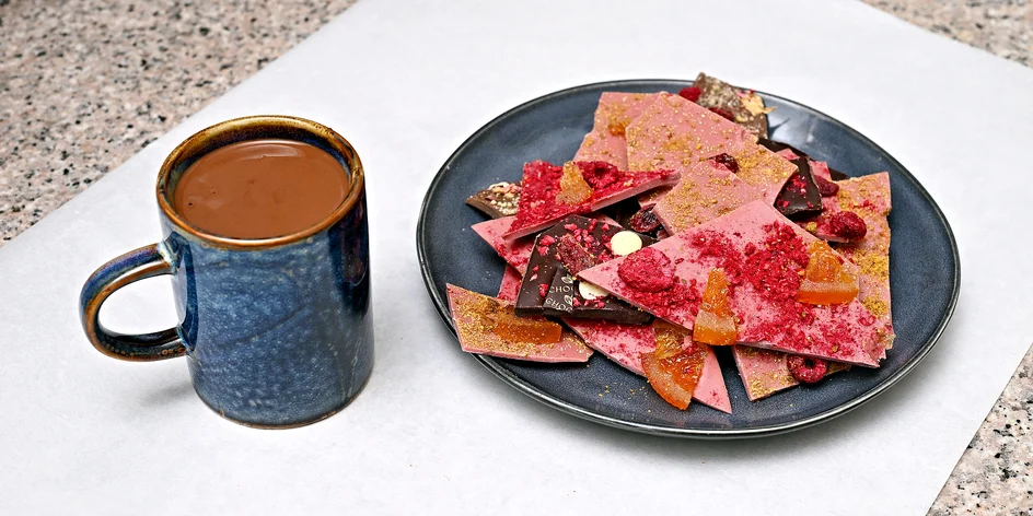 Ručně vyrobená belgická čokoláda v papírové krabičce