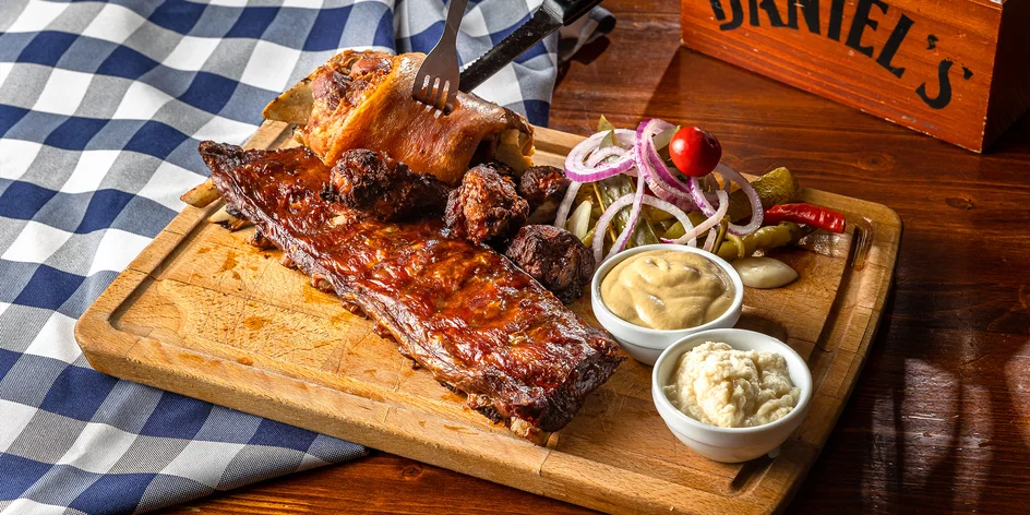 Pečené mäsové špeciality v Daniel´s pub