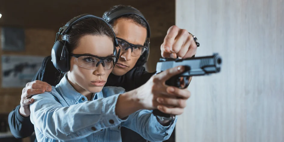 Zážitková streľba zo zbraní na krytej strelnici