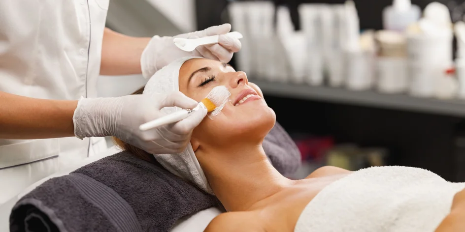 Kozmetické procedúry a ošetrenia v salóne Ellien