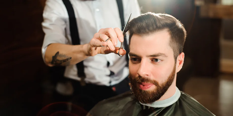 Pánsky strih strojčekom a nožnicami či úprava brady