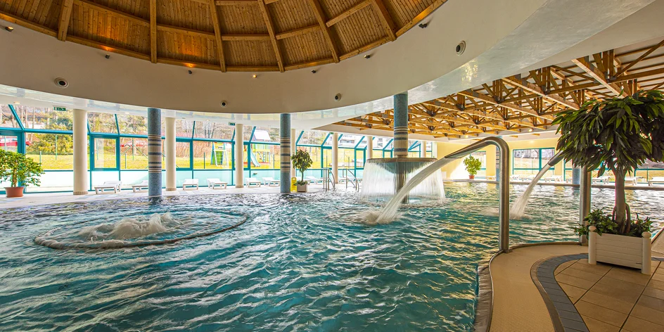 Relax v Bardejovských Kúpeľoch: Vstup do wellness a 50€ poukážka do Beauty studia