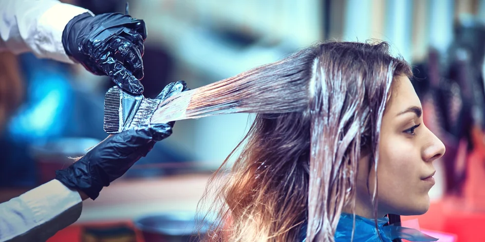 Strih, Farbenie, keratín, botox aj laminácia