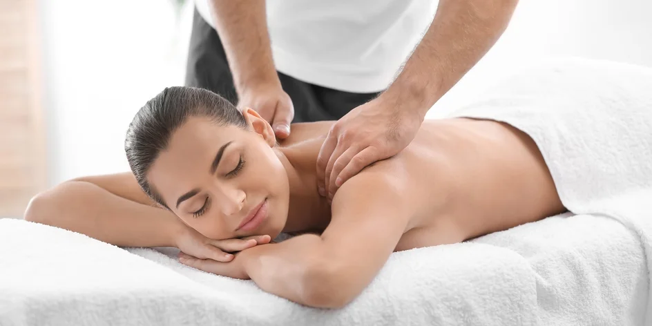 Klasická terapeutická masáž alebo darčeková poukážka