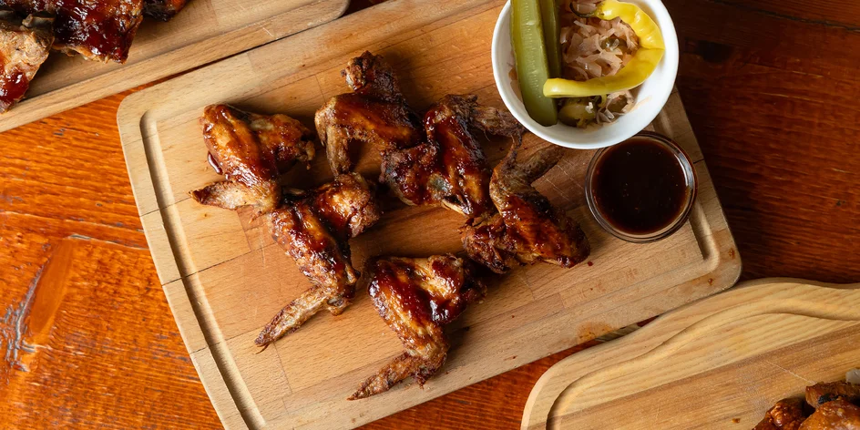 Lahodné mäsové špeciality alebo pečené prasiatko na párty