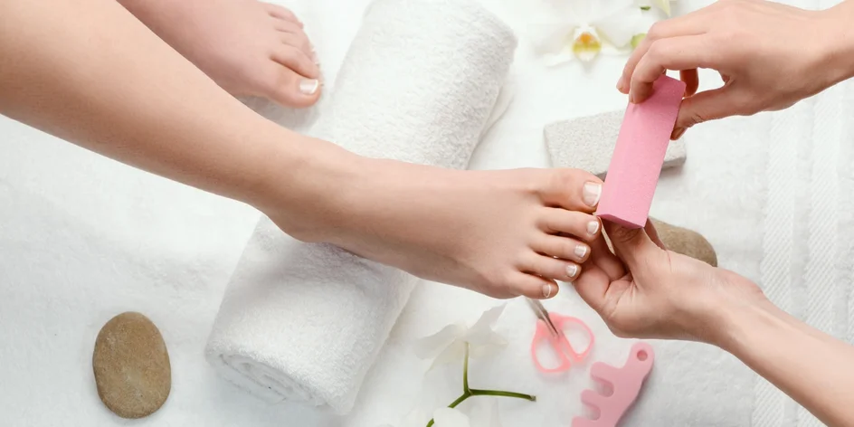 Manikúra, pedikúra alebo kombinované balíčky s masážou