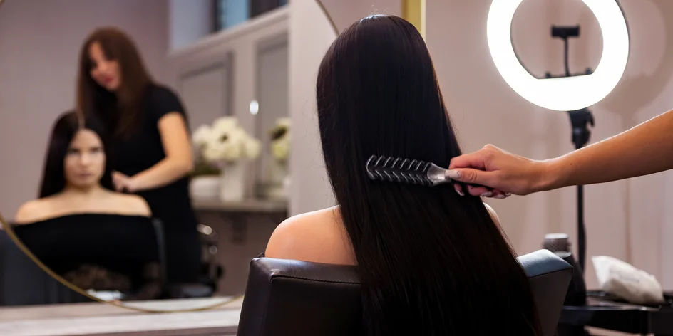 Strih, farbenie, vlasové kúry či darčeková poukážka