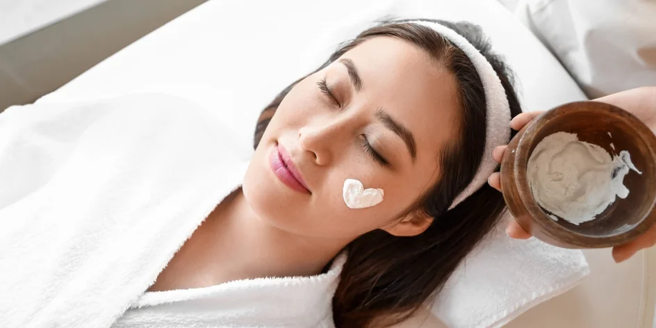 Darčekové poukážky na všetky služby salónu v hodnote 50 € alebo 100 €