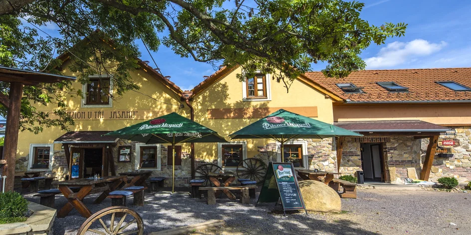 Relax u Znojma: snídaně a víno i kredity do restaurace